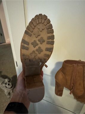 TOP Moda Tan Suede Block Heel Ankle Booties